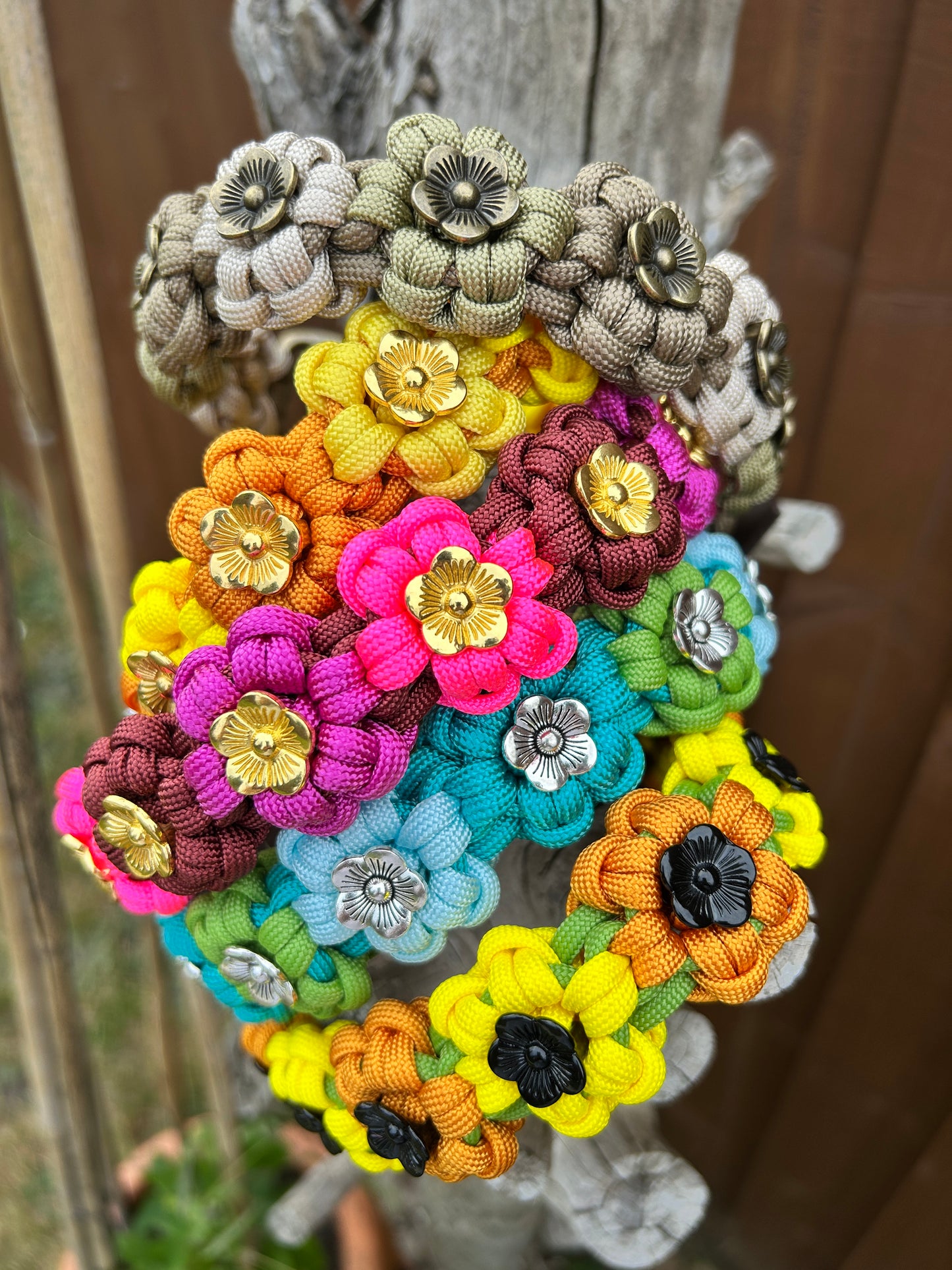 Flower Paracord Collar - Custom
