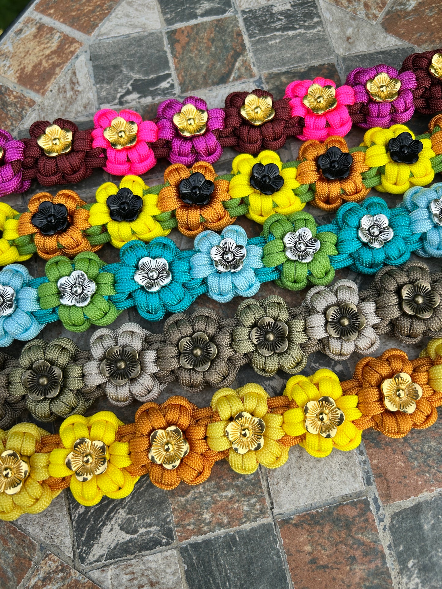 Flower Paracord Collar - Custom