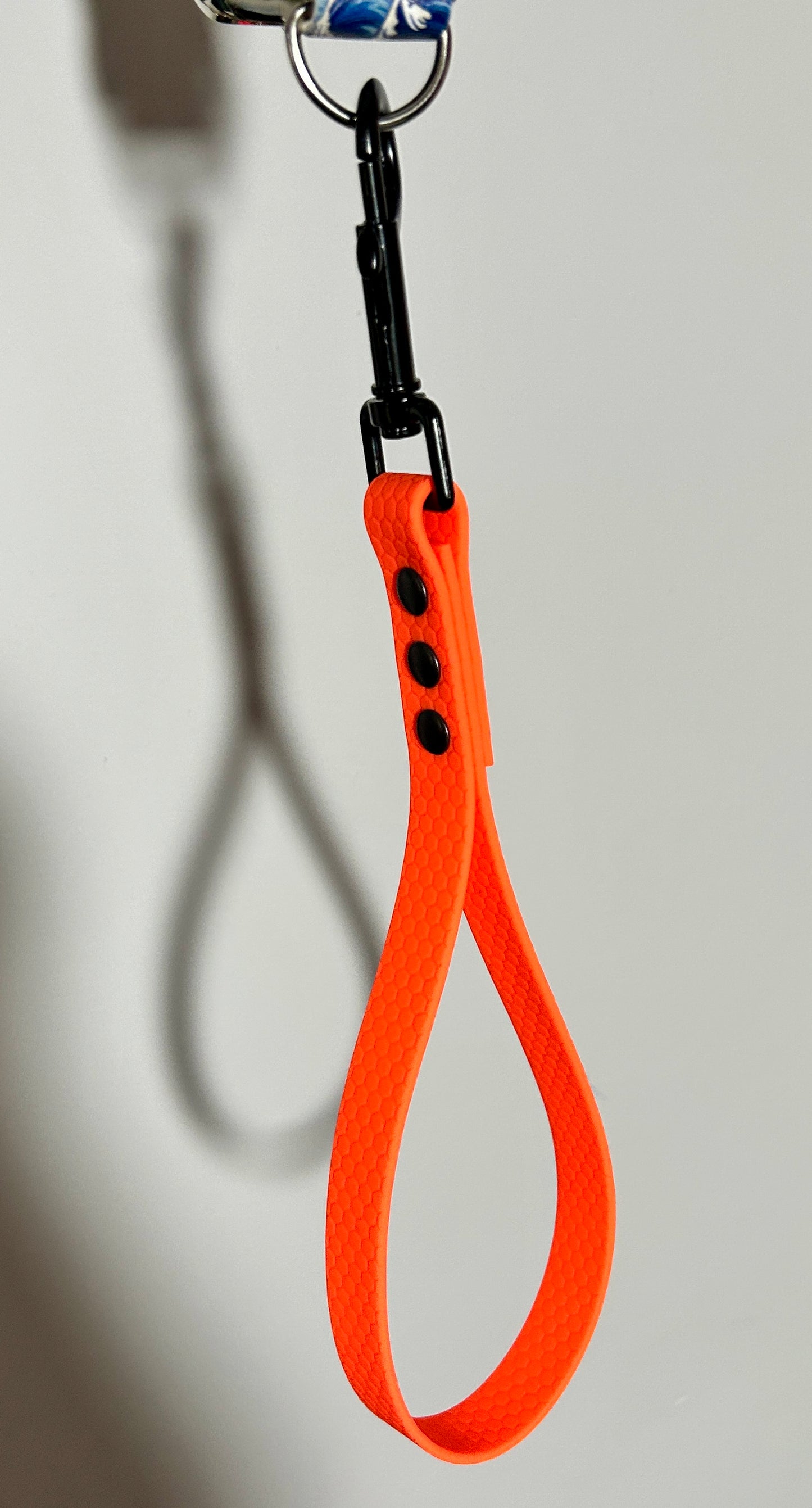 Hexa Traffic Handle