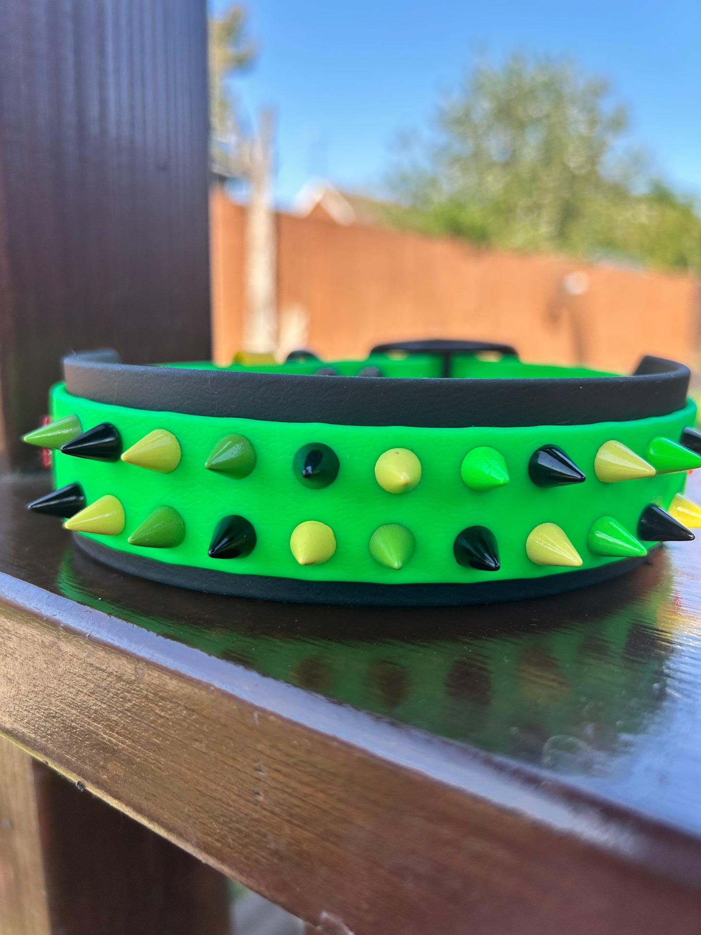 Neon Green Spike Collar - 37cm-45cm