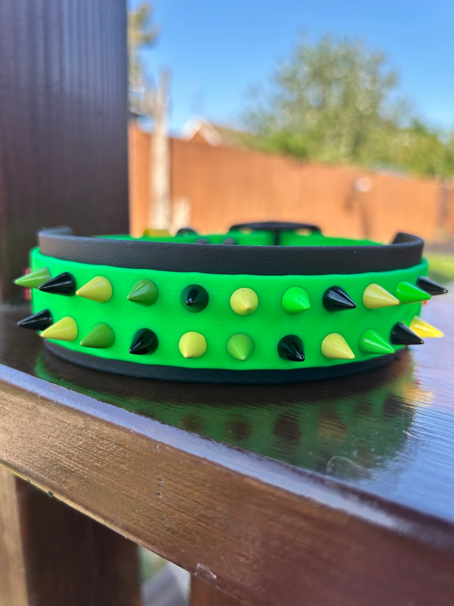 Neon Green Spike Collar - 37cm-45cm
